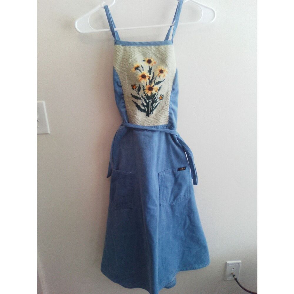 Vintage Slantzi Stowe Vermont Blue Denim Wrap Dress Embroidered Floral, S (W)